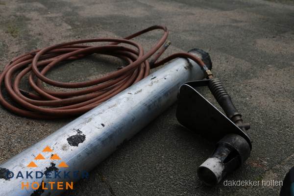 Dakdekker gasbrander en gereedschap voor spoedklus in Holten Dakdekker gasbrander en gereedschap voor spoedklus in Holten