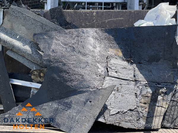 Kosten dakrenovatie: afvoer oud dakmateriaal in Holten Kosten dakrenovatie: afvoer oud dakmateriaal in Holten