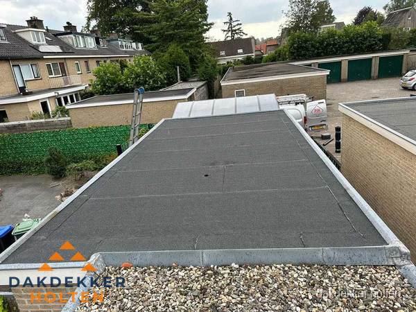 Dakinspectie plat dak na renovatie in Holten